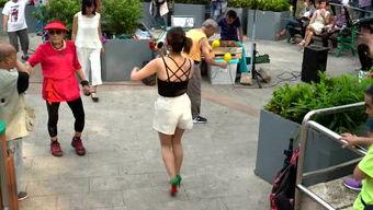 少年们人们吃瓜,揭秘校园八卦背后的青春故事