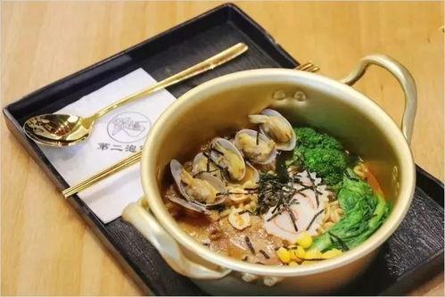 吃瓜吃面喝汤图片,吃瓜、吃面、喝汤,尽享味蕾盛宴